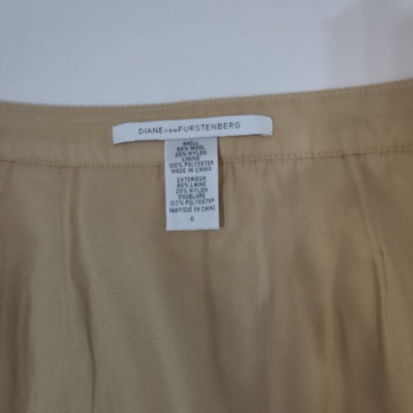 Diane Von Furstenberg Women's Skirt with Pocket Tan - Size 0 - Picture 5 of 6